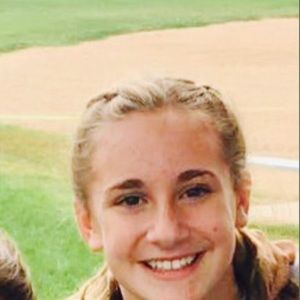 Meet your Posher, Hallie